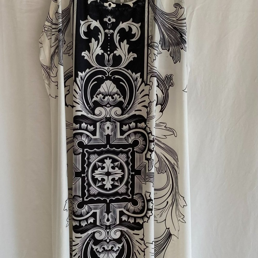 Women's dress size L Lace-back damask